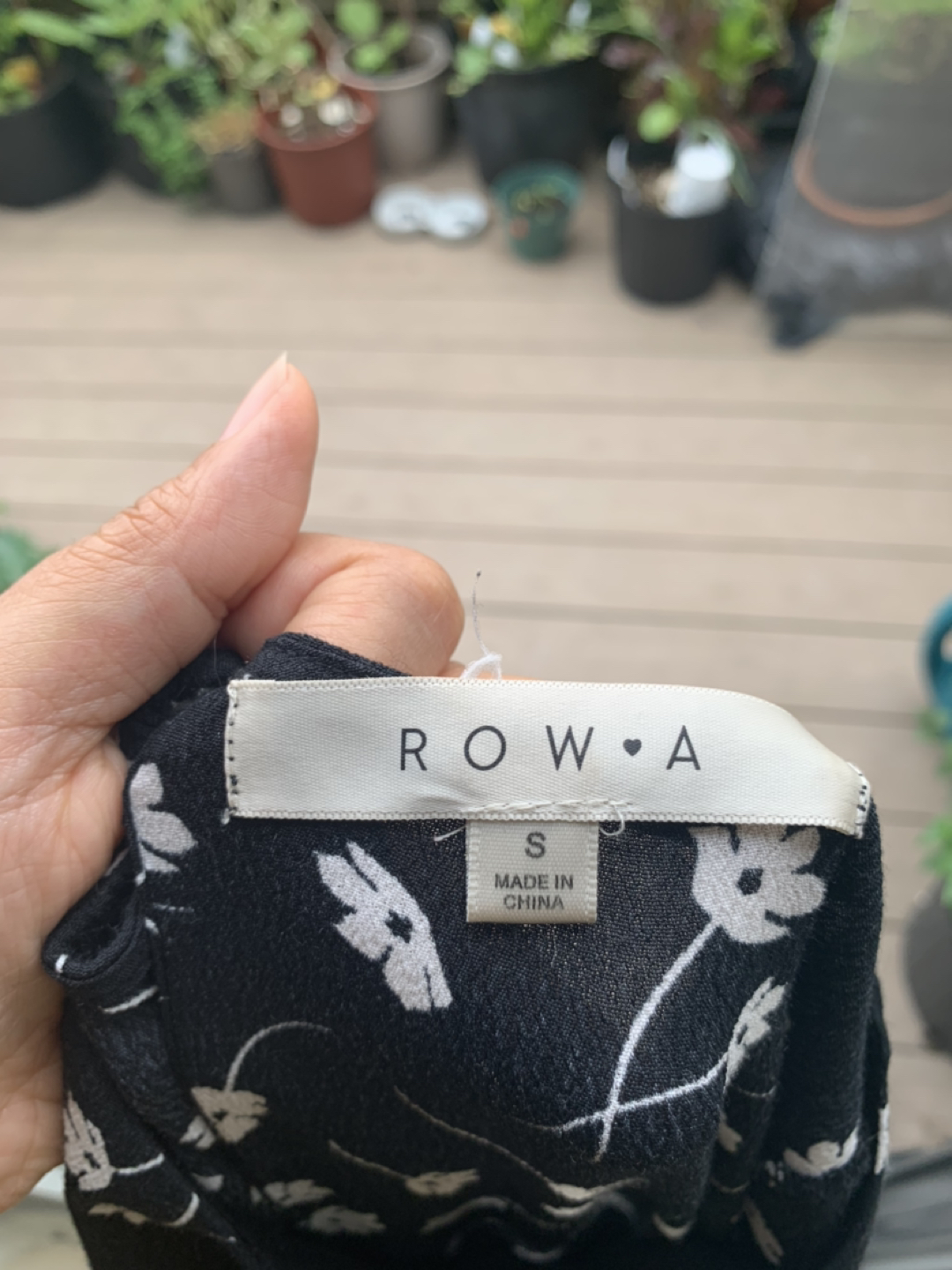 Black floral jumpsuit size s image indicator(5)