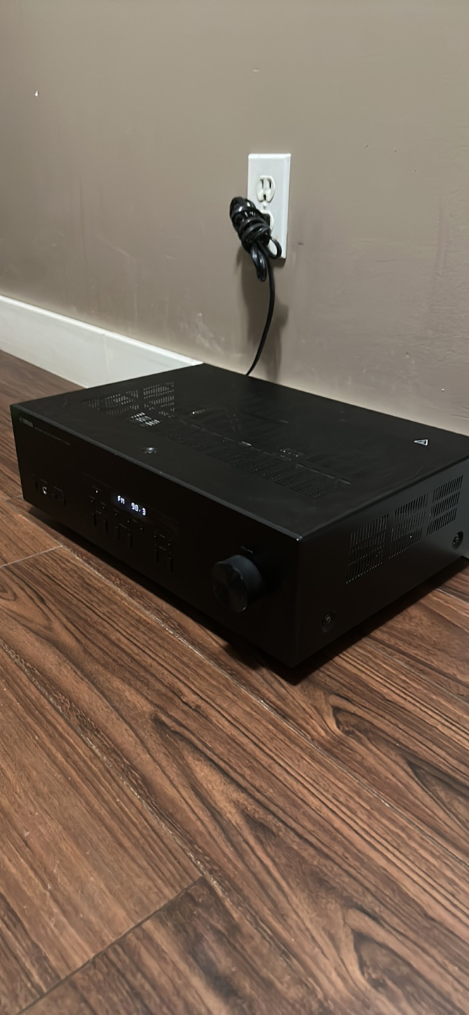 Yamaha R-S201 Stereo Receiver AM/FM Tuner