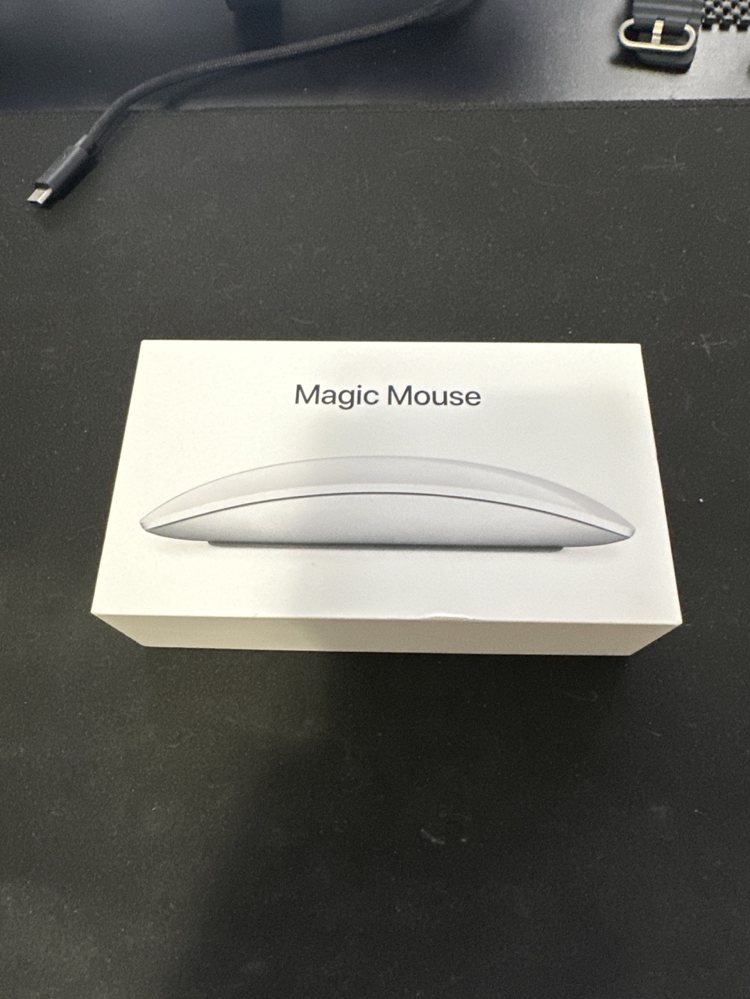 Apple Magic Mouse 2 thumbnail