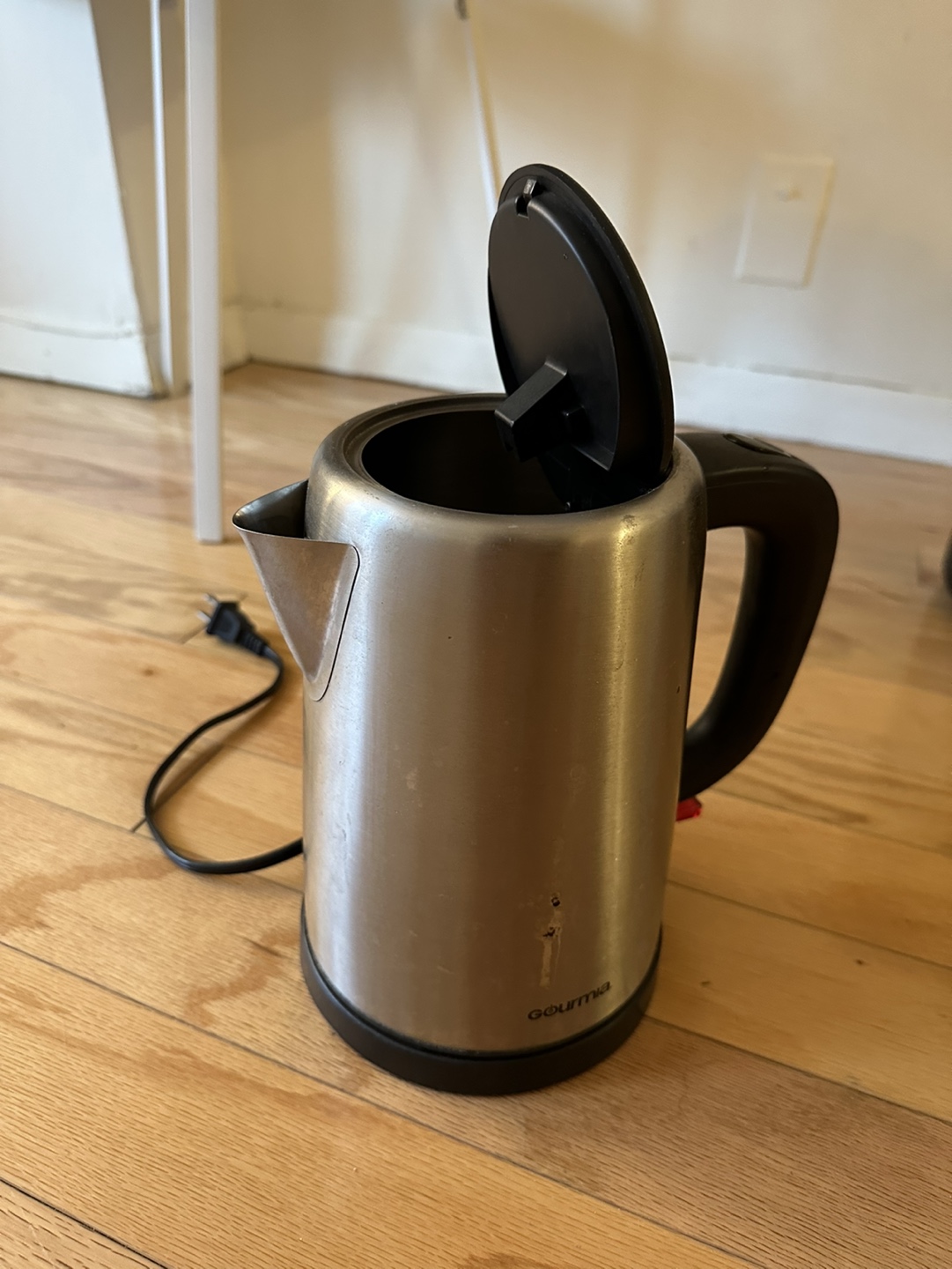 Selling elec kettle - photo 2