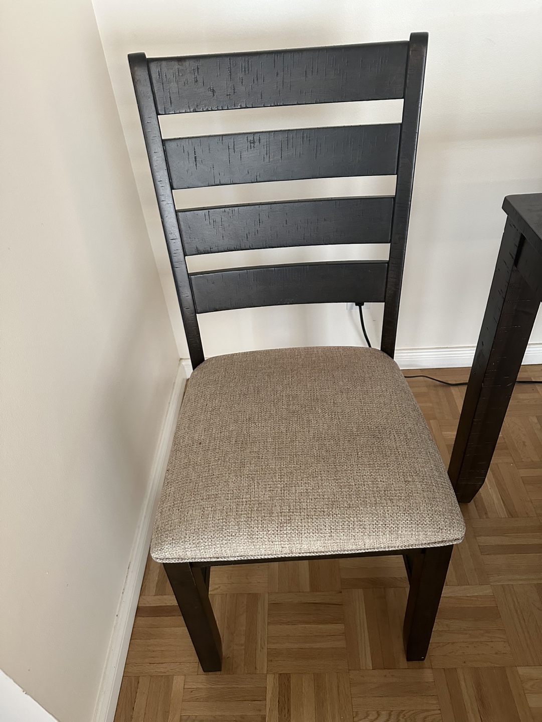 Dining Table + 4 Chairs - photo 3