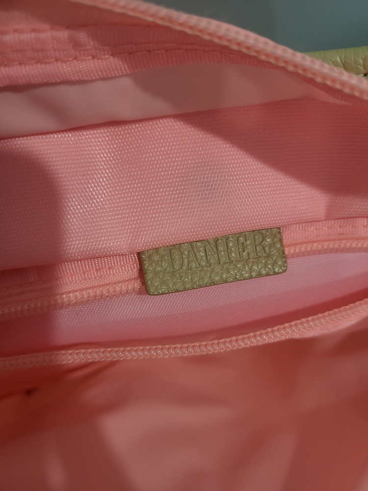 Pink bag image indicator(2)
