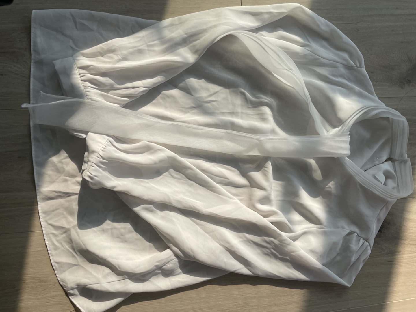 4 shirts set total:$10 - photo 4