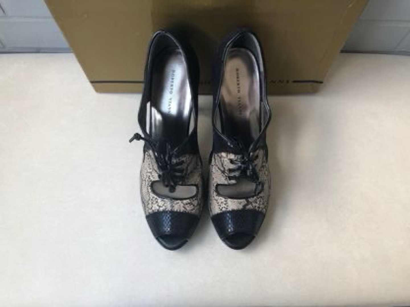 NEW Roberto Vianni Faux Snakeskin Pumps image indicator(3)