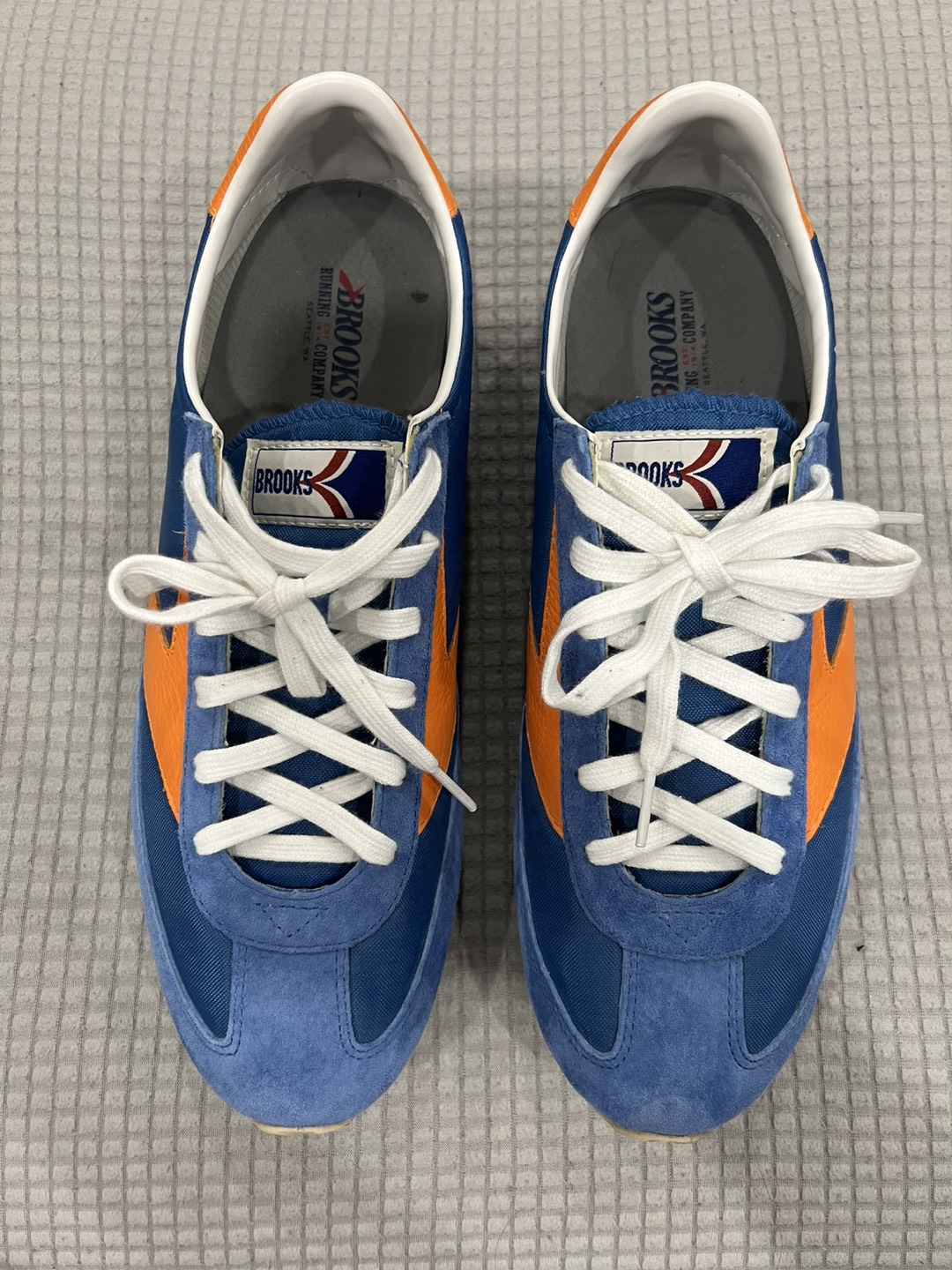 Brand New Brooks sneaker💰 - photo 2