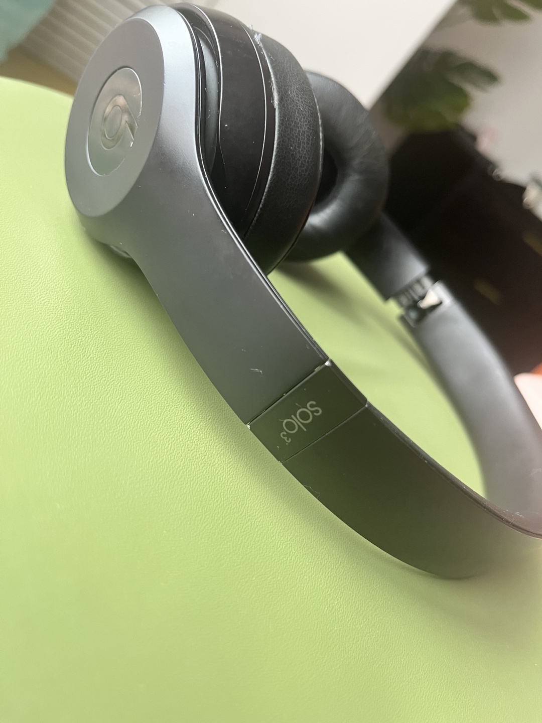 Wireless Beats Solo3 On-Ear Headphones - photo 3