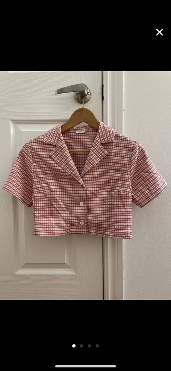 Brandy Melville Crop Button Up thumbnail