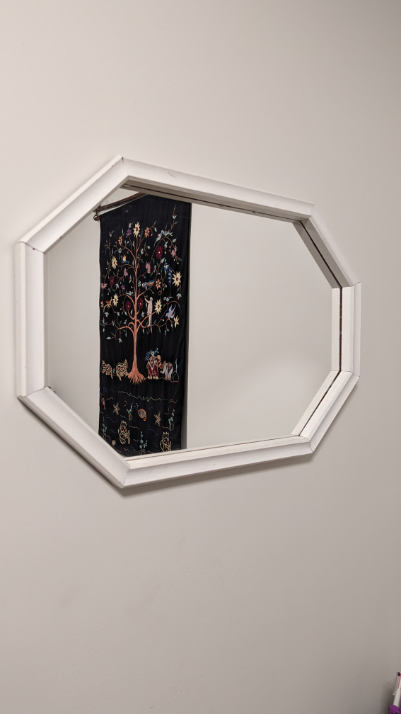 mirror 🪞 - photo 2