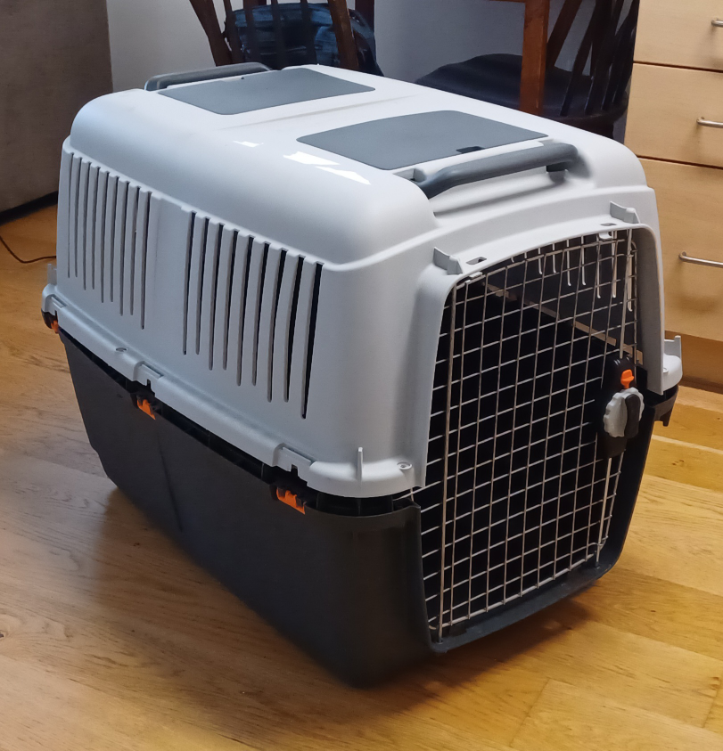 Medium dog carrier