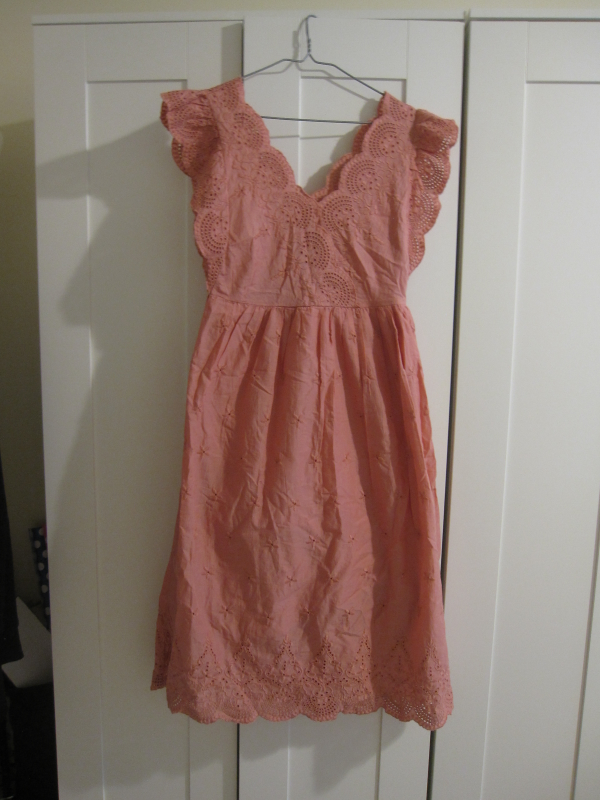 Light flower dress by GAP image indicator(3)