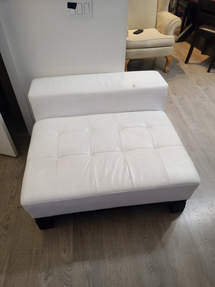 White leather couch  - photo 2