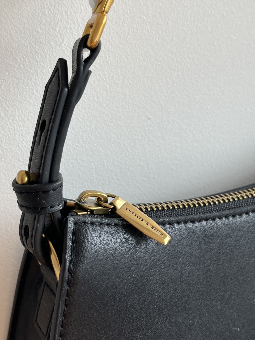 Charles & Keith shoulder bag - photo 2