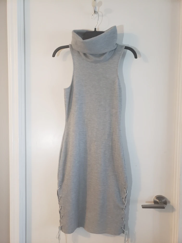Grey Dress thumbnail