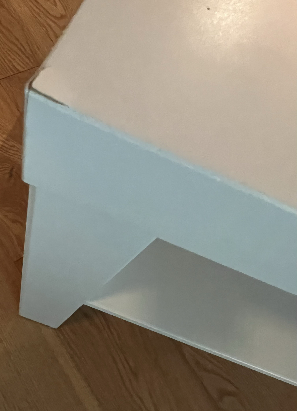 White IKEA COFFEE TABLE - photo 2