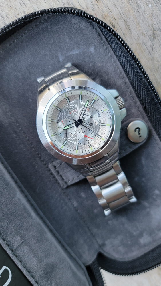 Vintage Guess Steel Watch "Water Pro"