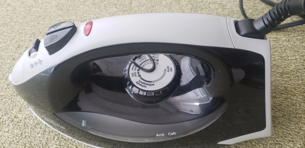 Sunbeam iron box