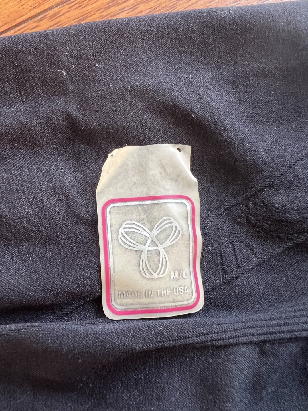 Aritzia TNA black legging image indicator(6)