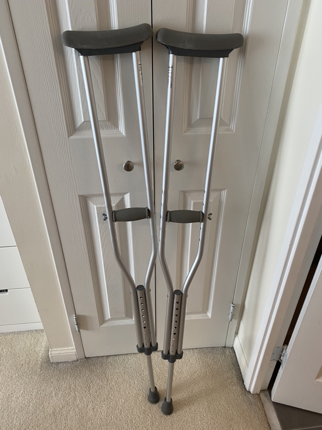 Crutches thumbnail