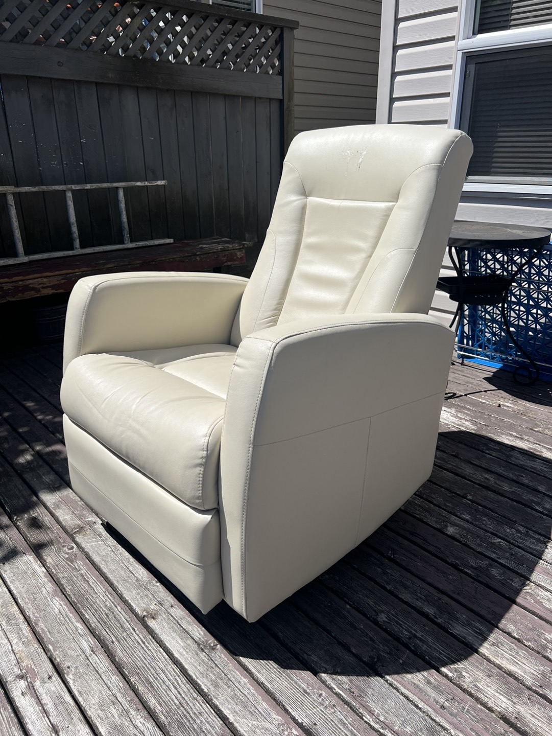 White relax chair