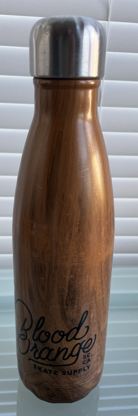 S’well water bottles image indicator(6)