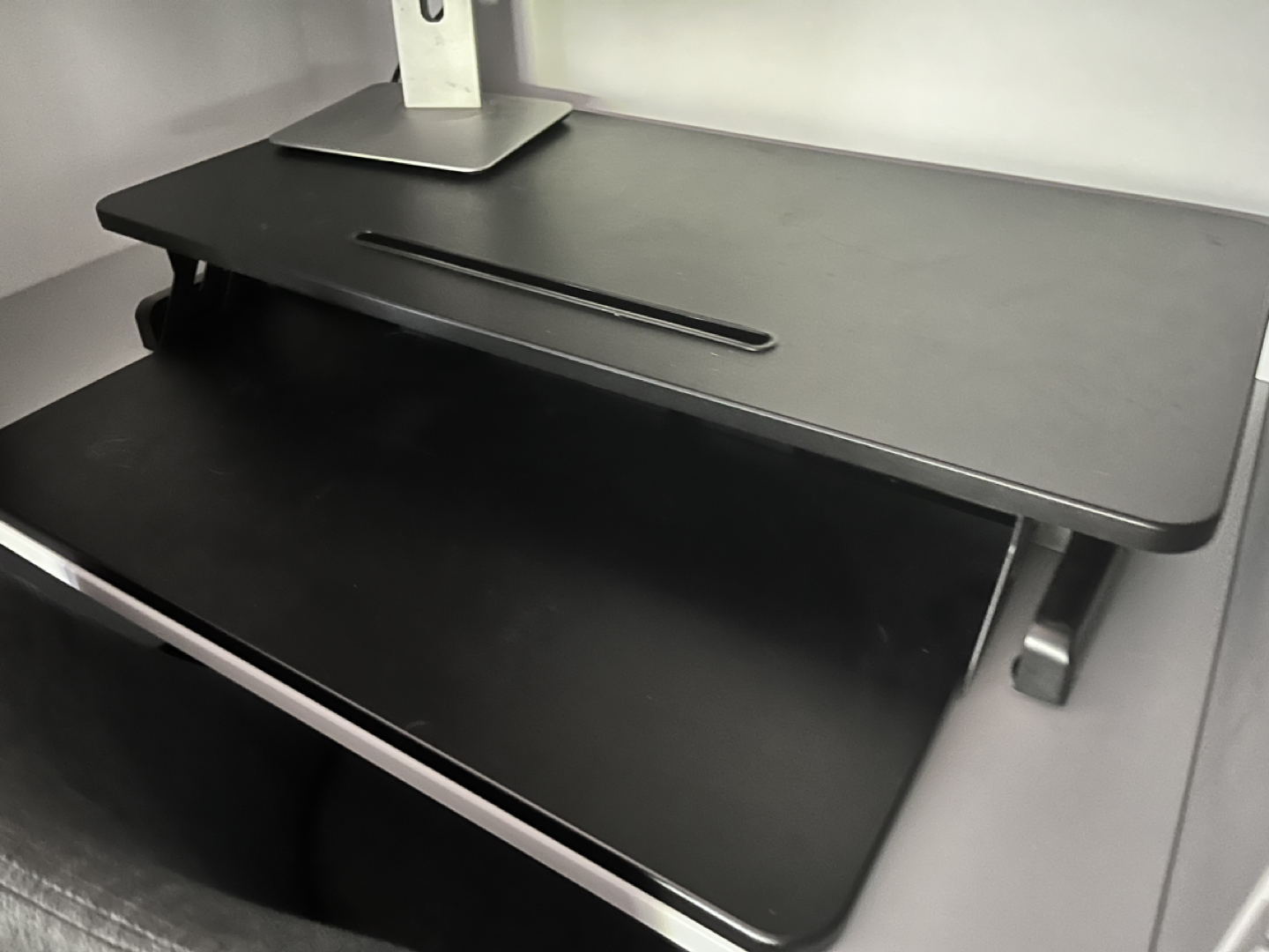 Height Adjustable Standing Desk Converter (black)