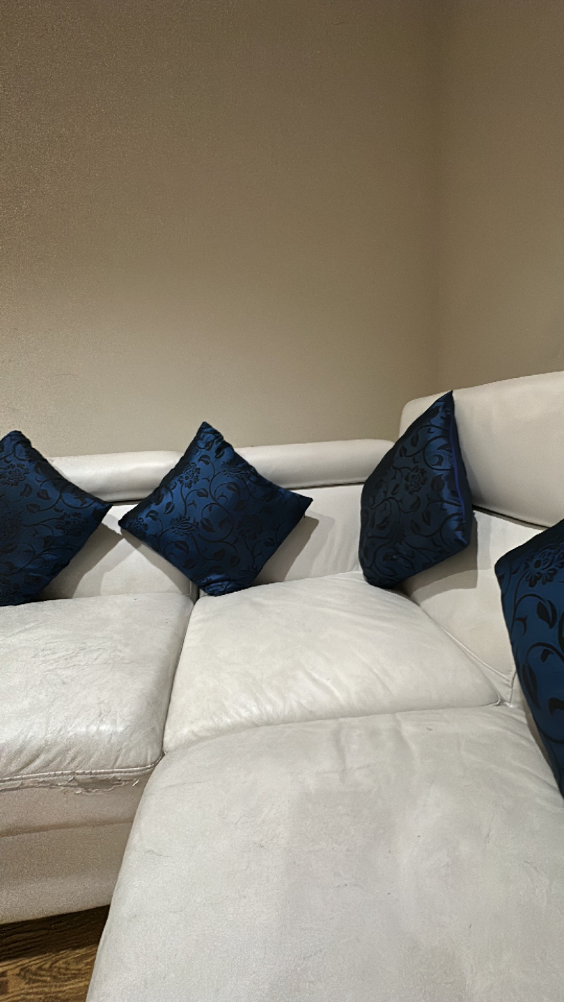 White sectional with cushions - photo 3