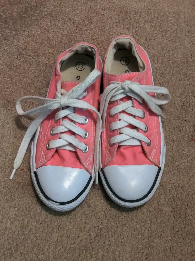 Girl's 'Airwalk' shoes size 13 $15