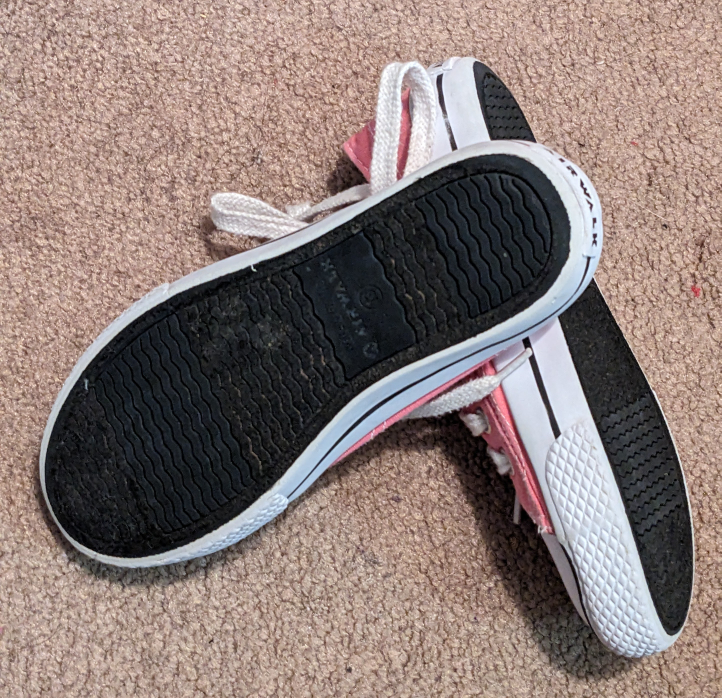Girl's 'Airwalk' shoes size 13 $15 - photo 5