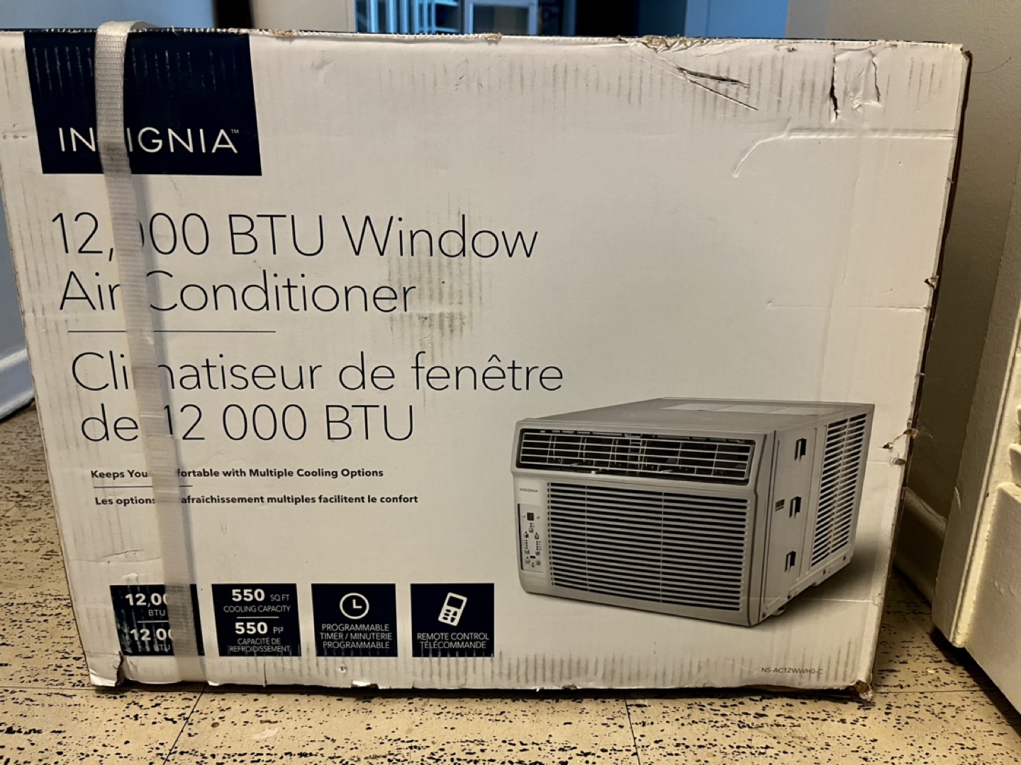 Insignia Window Air Conditioner  12000BTU thumbnail