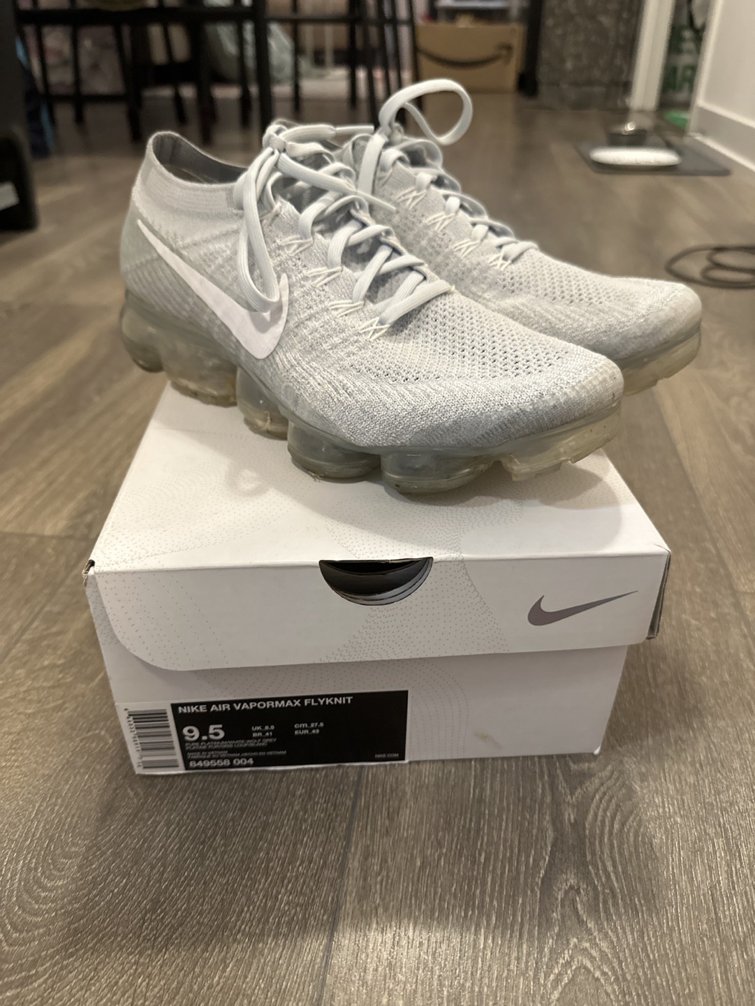 Nike Air Vapormax OG Pure Platinum colorway thumbnail