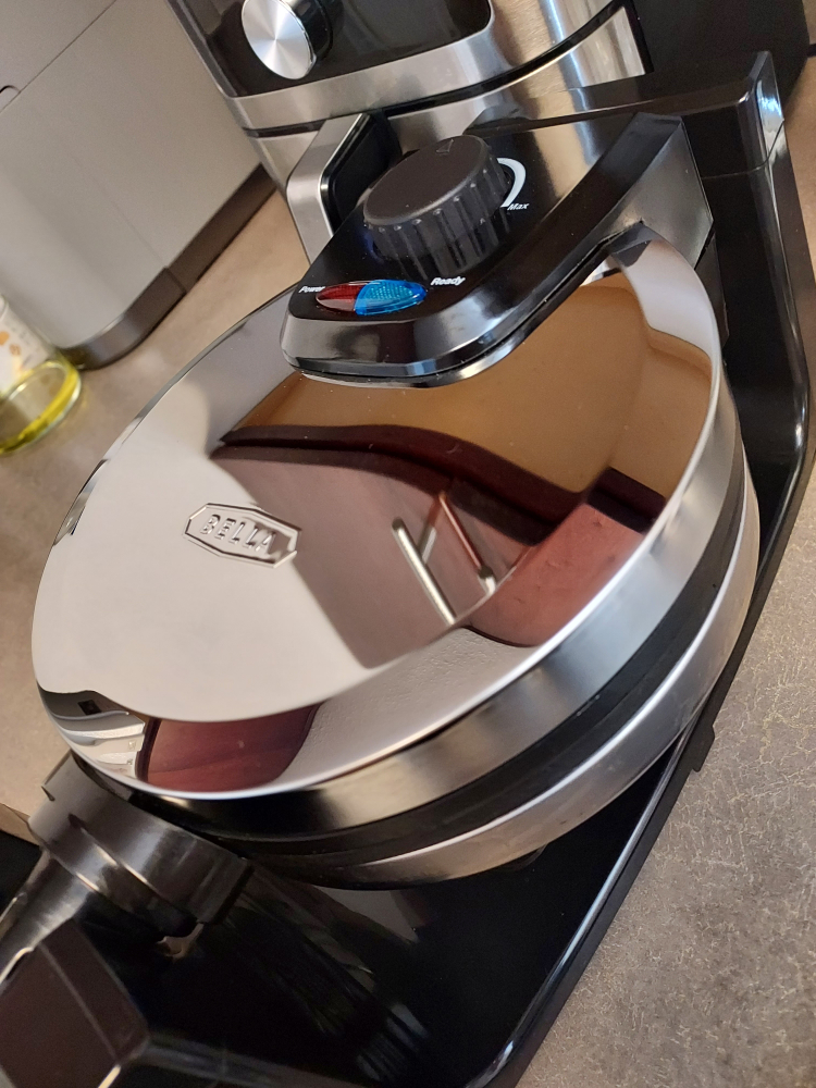 Bella Waffle Maker - photo 5