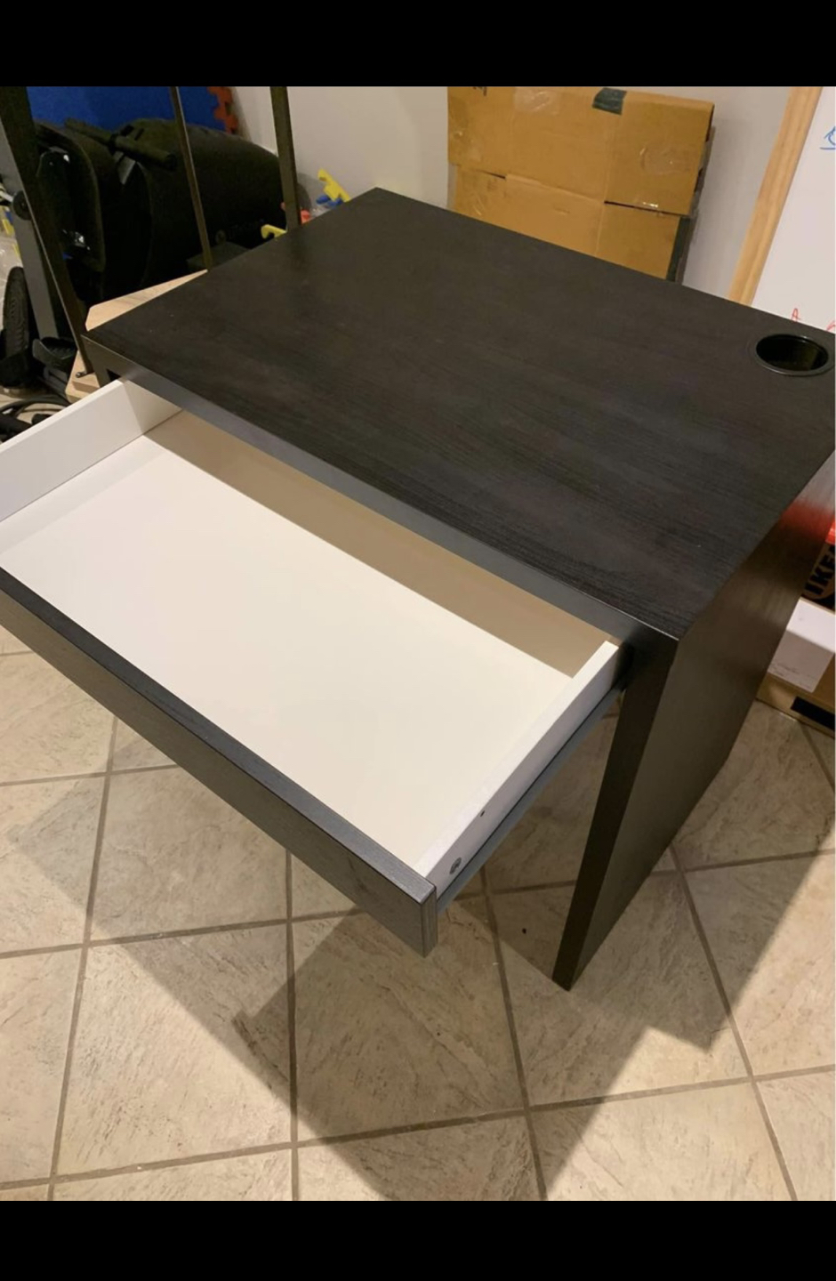 IKEA Micke Desk - photo 2