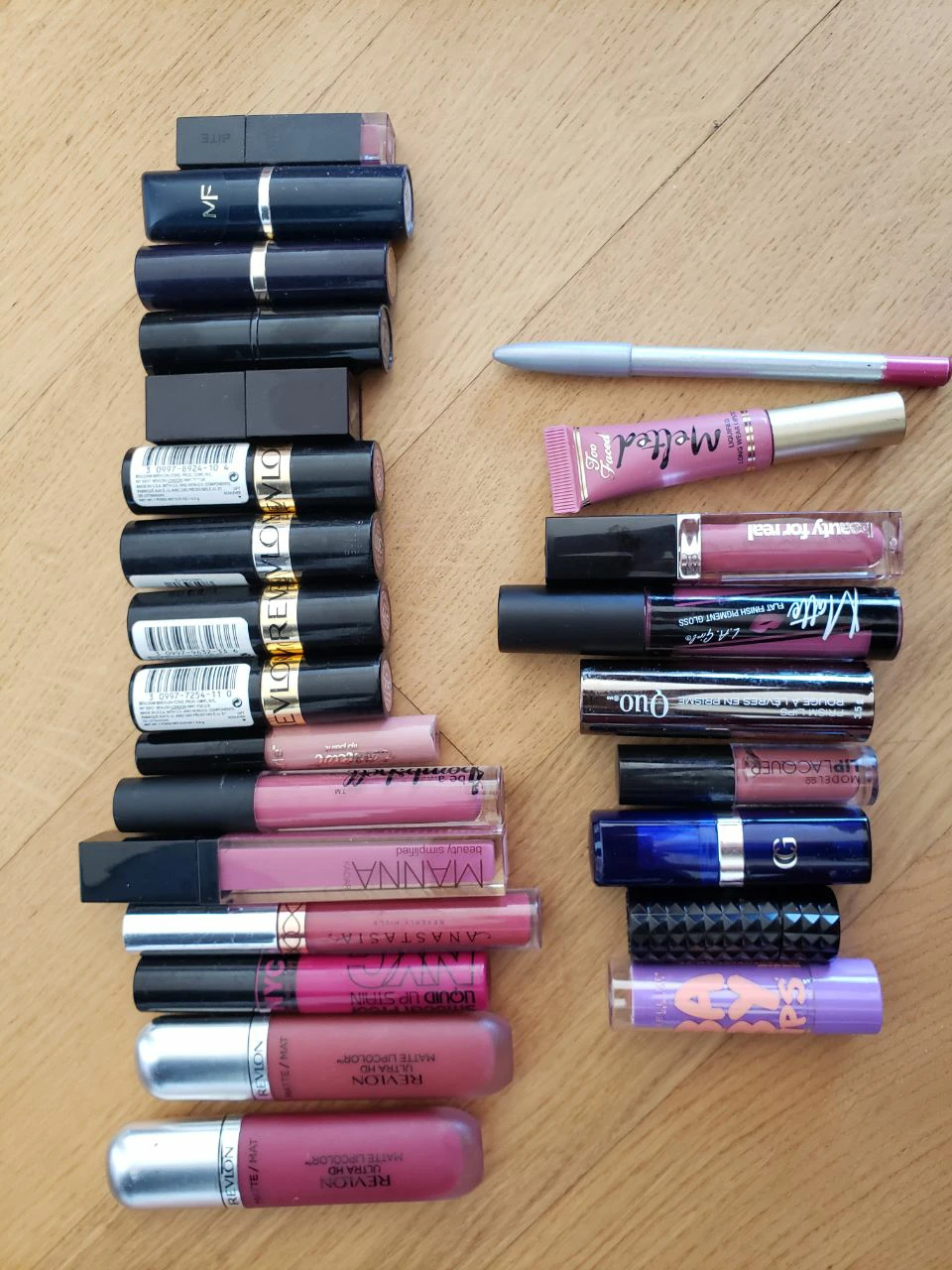 Lipsticks thumbnail
