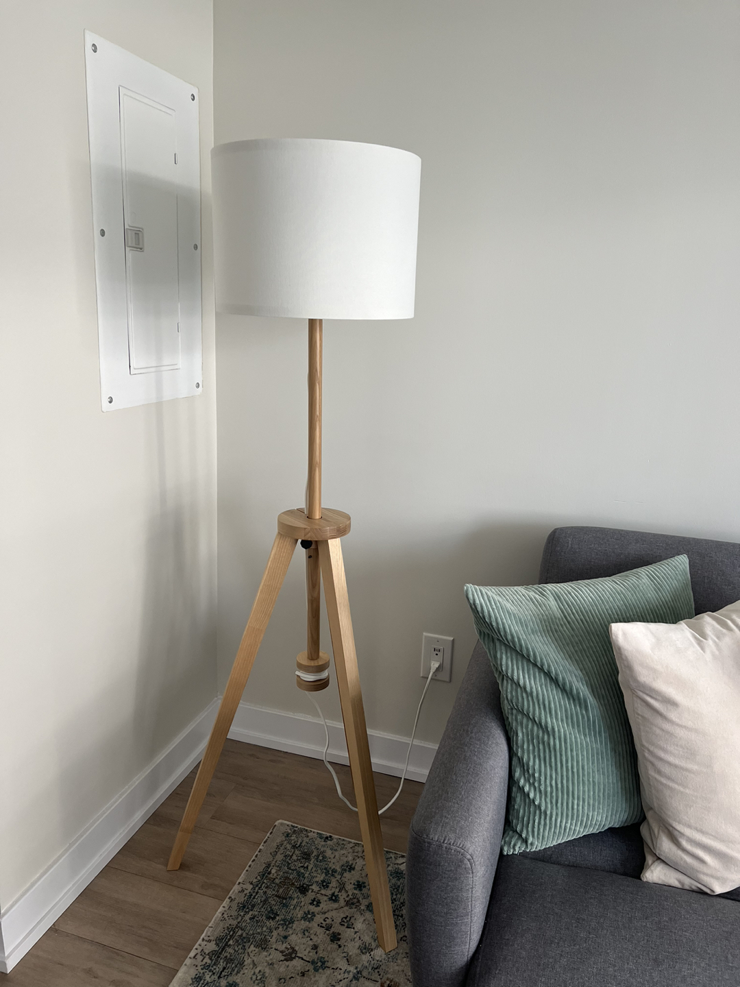 IKEA floor lamp thumbnail