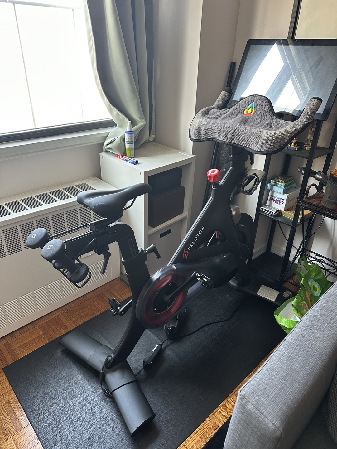 Peloton Bike with Gen3 monitor and brand new bike frame