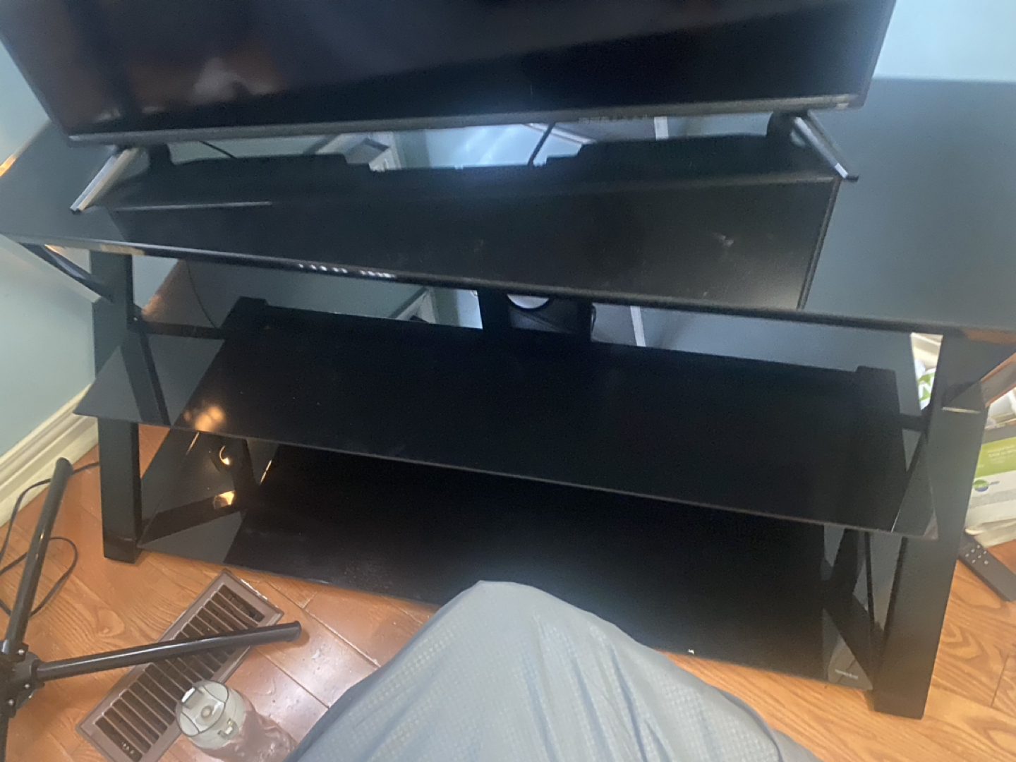Tv stand ( no tv included) - photo 2