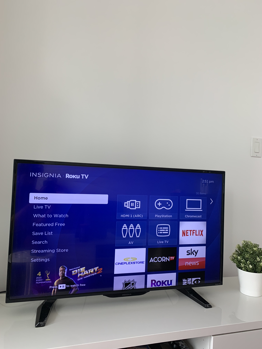 39” Insignia Roku Tv LED 1080 p thumbnail