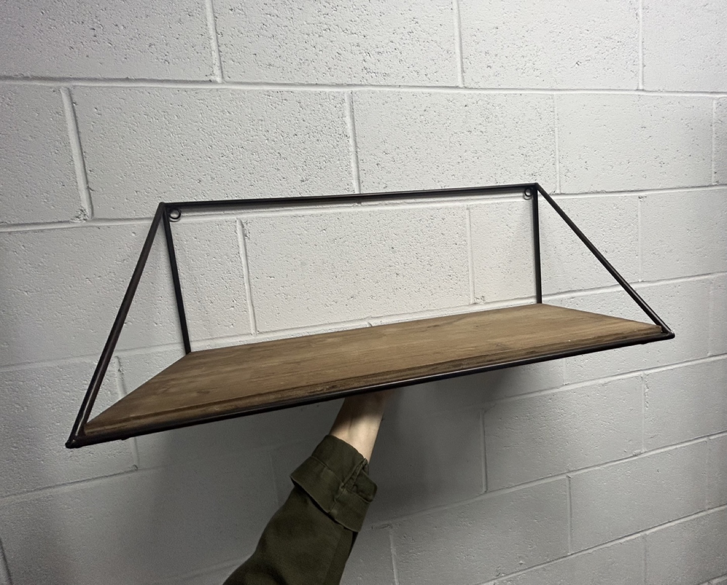 Wooden shelf thumbnail