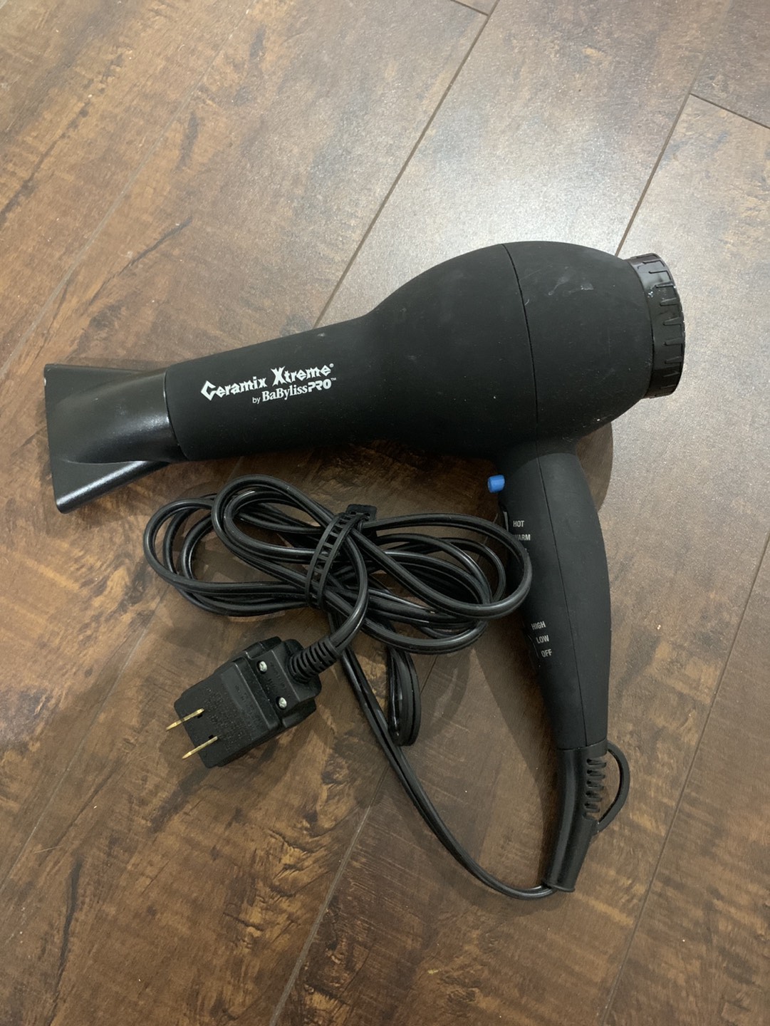 Hair dryer thumbnail