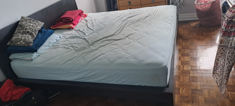 King Bed Frame IKEA Malm with 2 storage drawers - photo 4