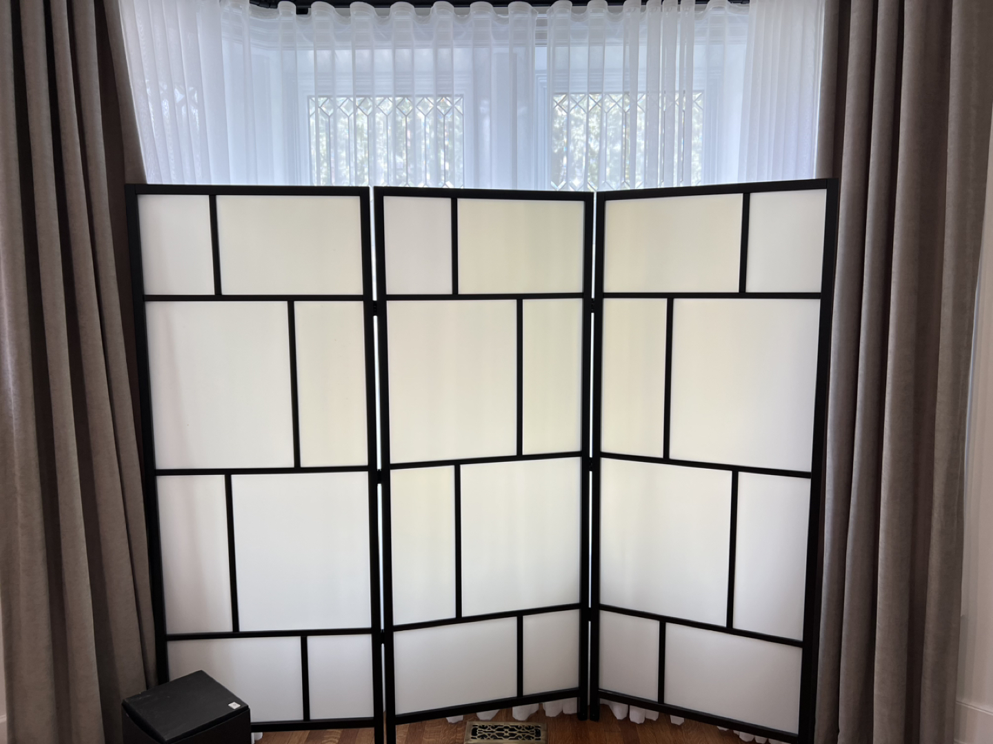 Room divider