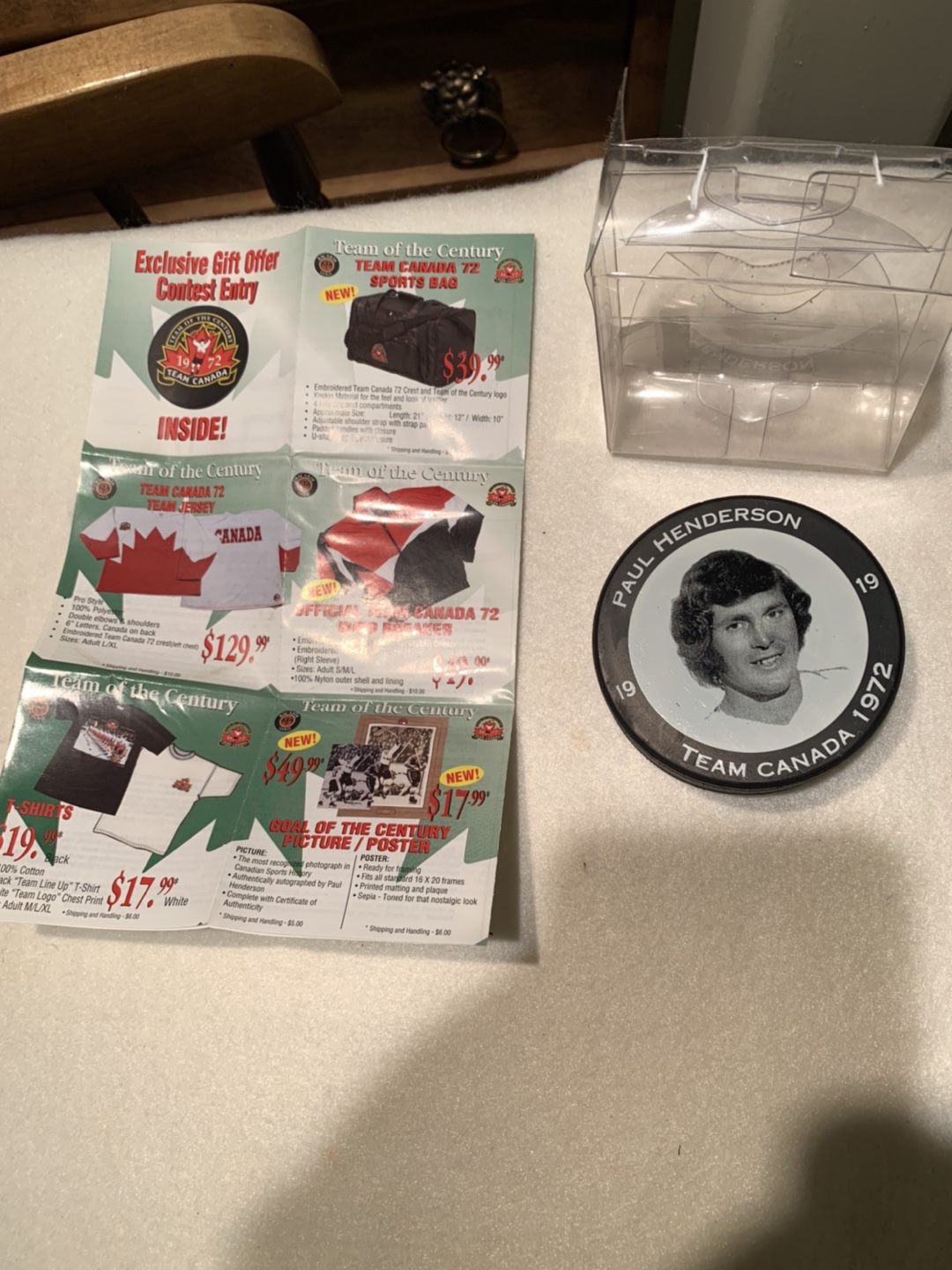 Rare 1972 TEAM OF THE CENTURY PAUL HENDERSON COLLECTIBLE PUCK ! image indicator(3)