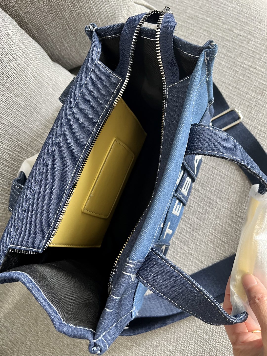 Crossbody Bag image indicator(5)