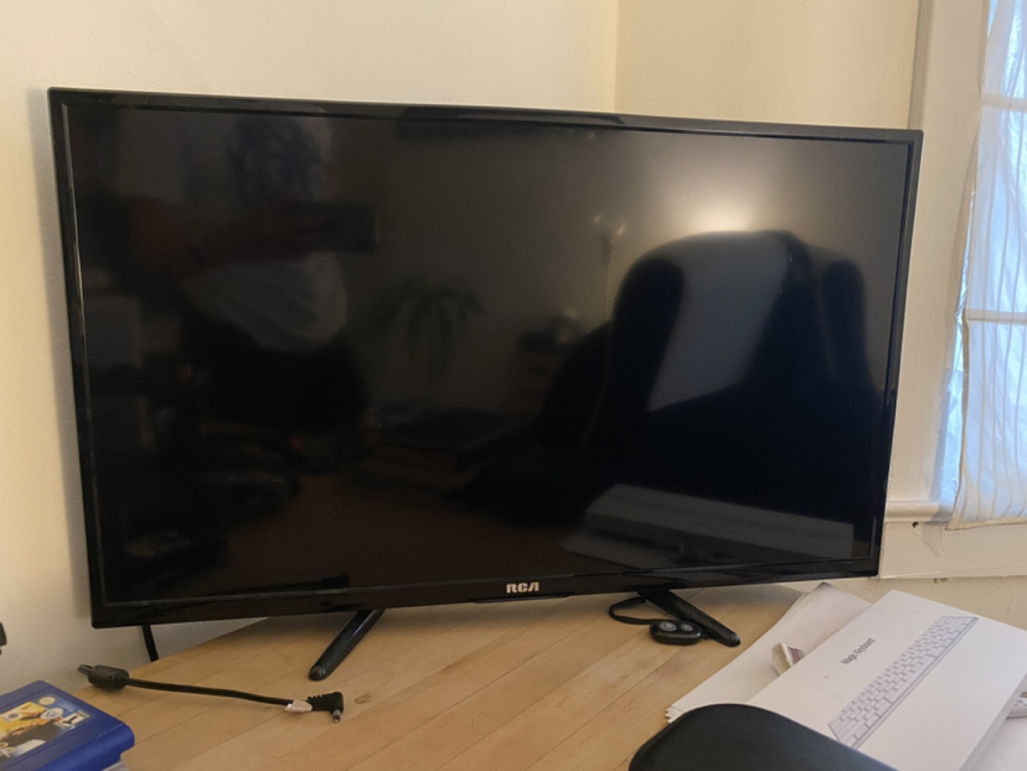 RCA TV Monitor thumbnail