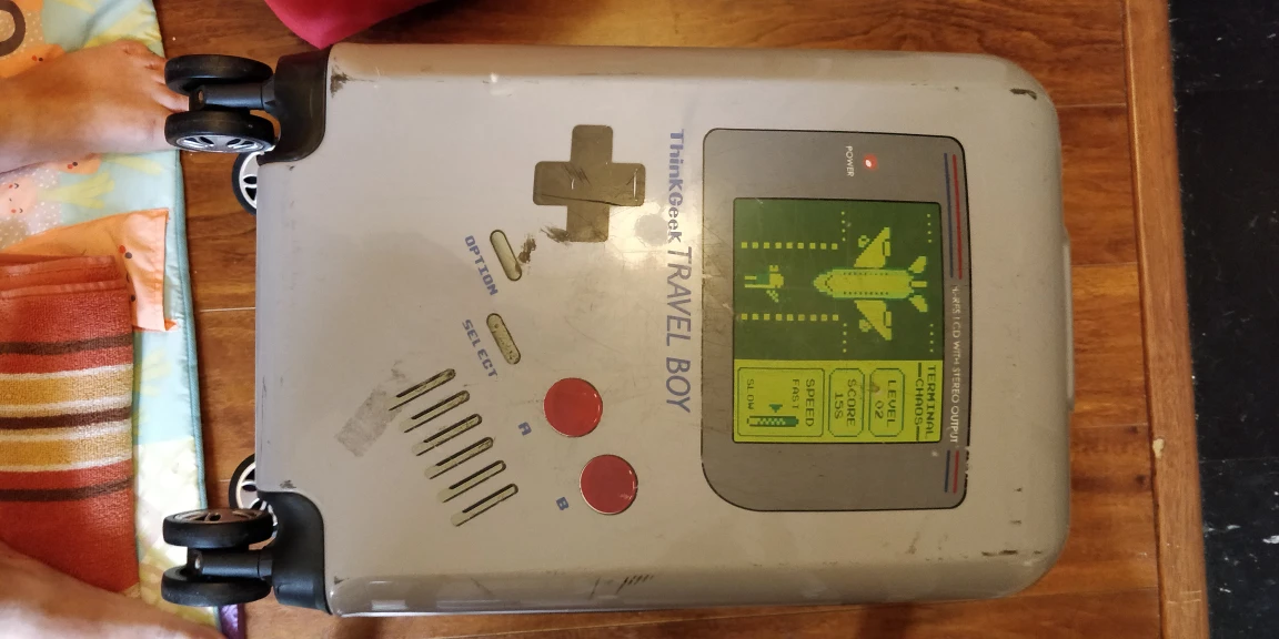 #freecycle GameBoy suitcase  image indicator(4)