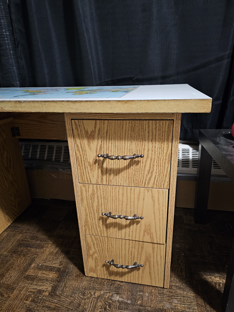 table/computer desk - photo 4