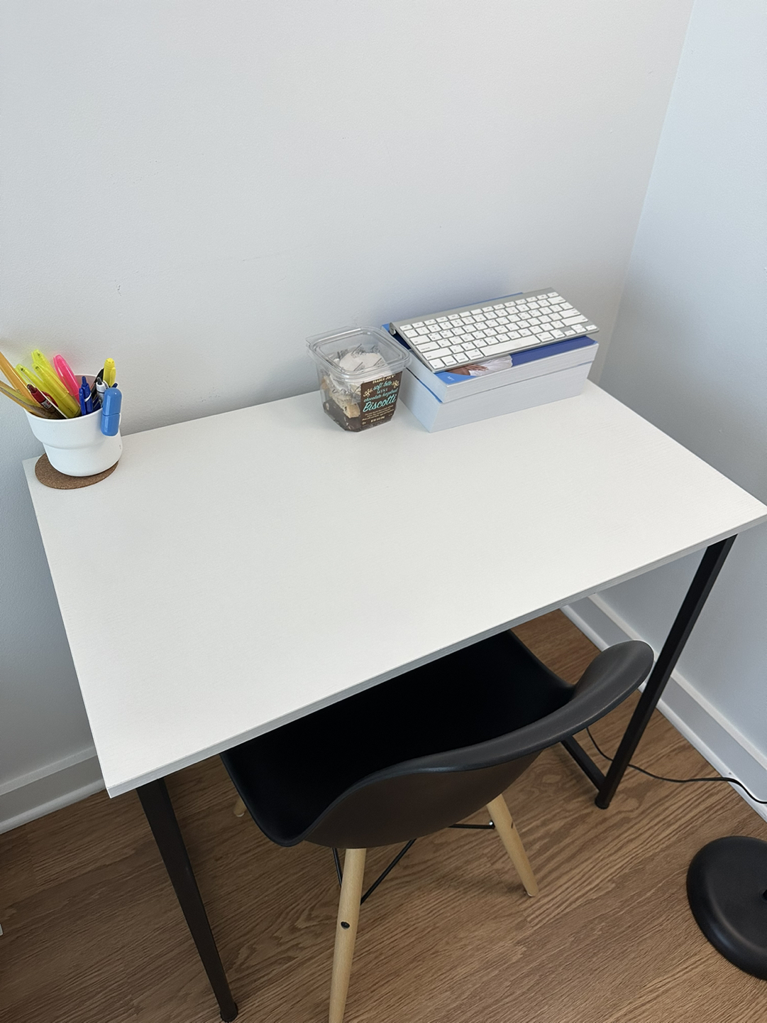 Desk + Chair - photo 2