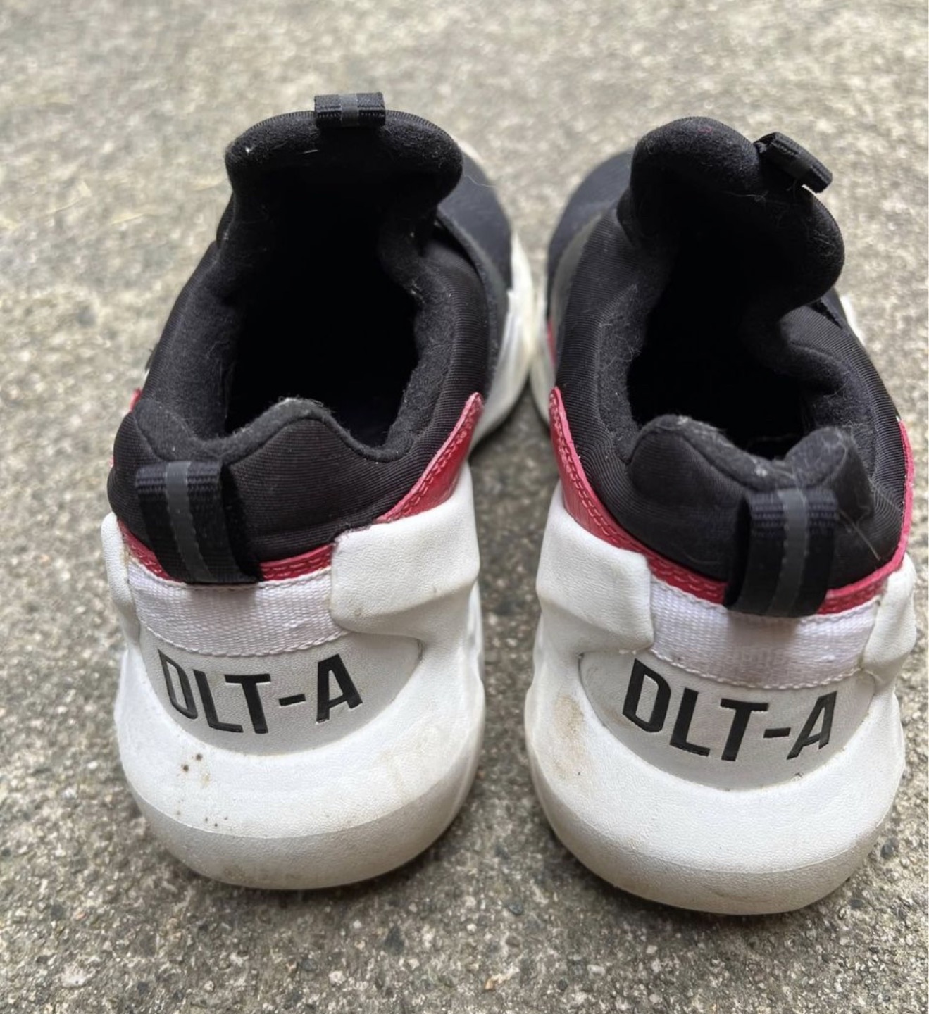 Sketchers shoes for women size 36 image indicator(4)