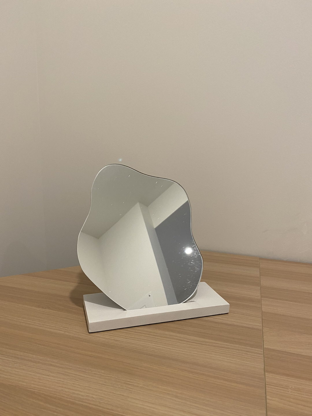 Groovy Mirror for Sale image indicator(5)