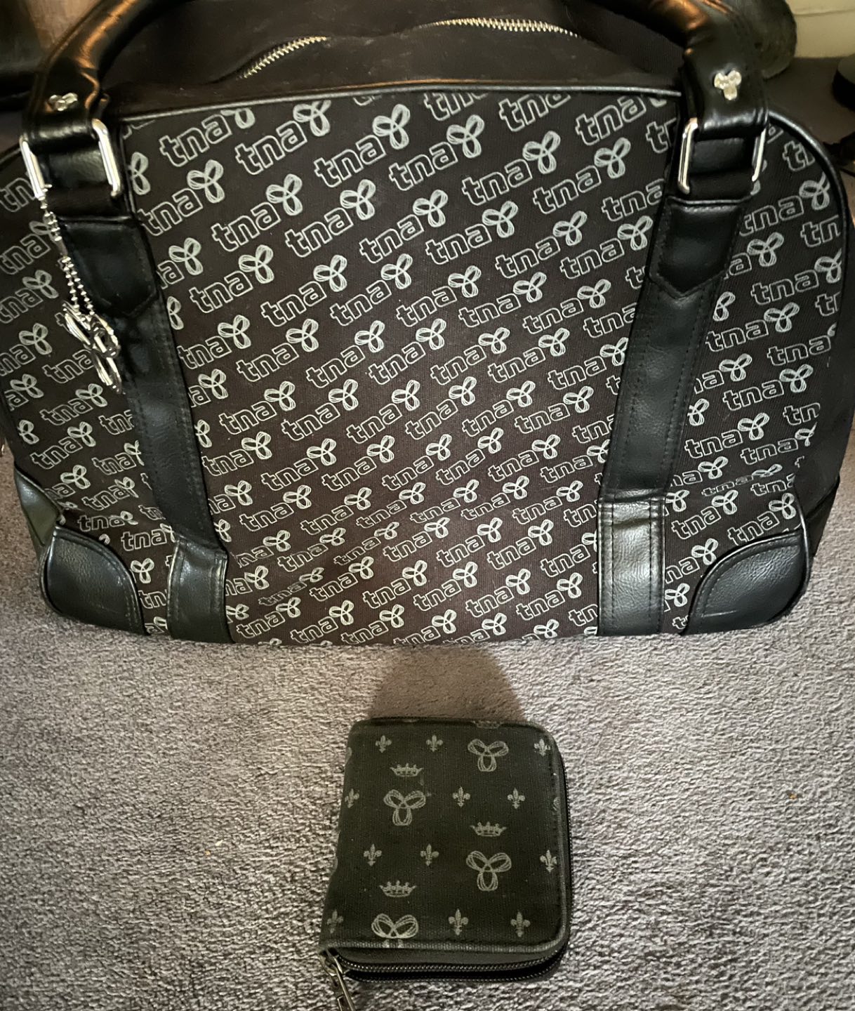 Large TNA travel/Gym/Duffel bag & wallet - photo 5